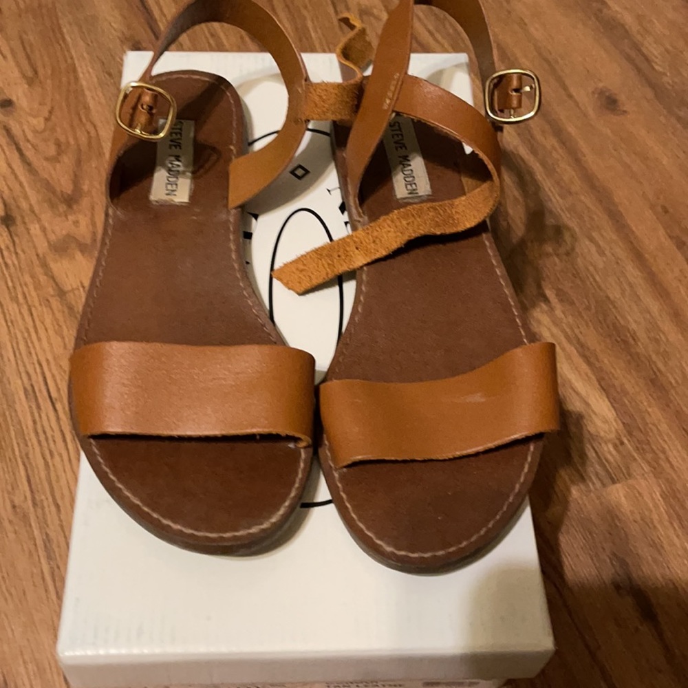 Sandals - Picture 2 of 2